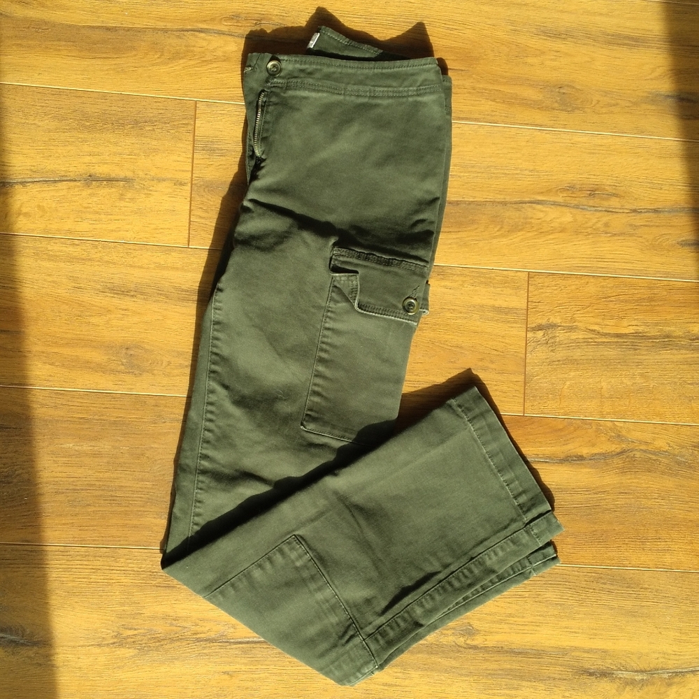 H&M | Women's Olive Green Cargo Pants EUC